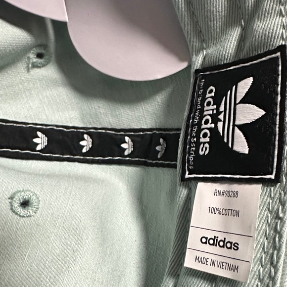 Adidas ASH GREEN Baseball Cap Brand New - Picture 3 of 7